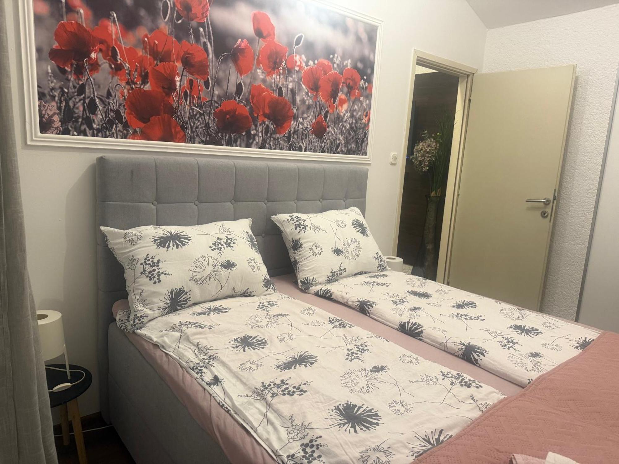 Apartmani Milokanovic Funtana Exteriör bild